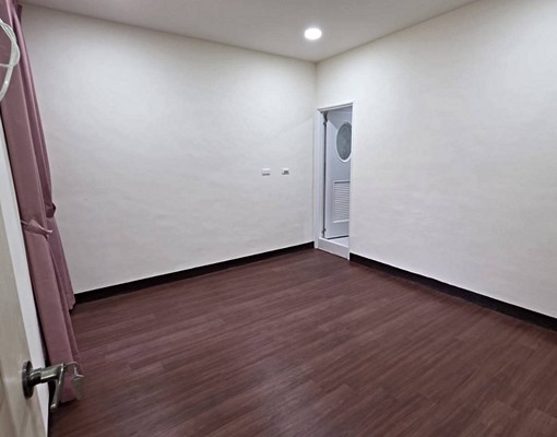 二苓市場及公園旁全新整修公寓 - Image 5