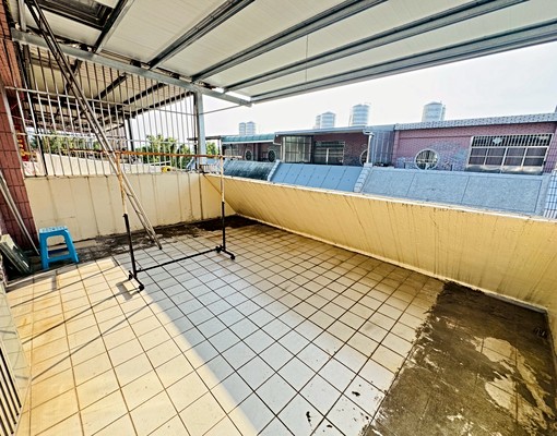 阿琴蚵嗲/大透天門前停車/租金成可議 - Image 2