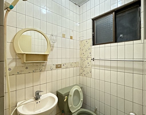 華夏巷學府天下健康套房含管理費水網路第四台電5元多間可選 - Image 7