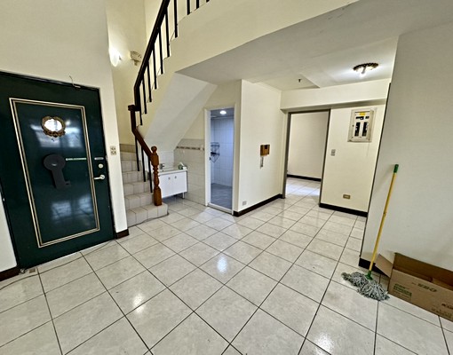 💖京國特區💖可租補💖可寵樓中樓三房兩衛💖平車 - Image 2