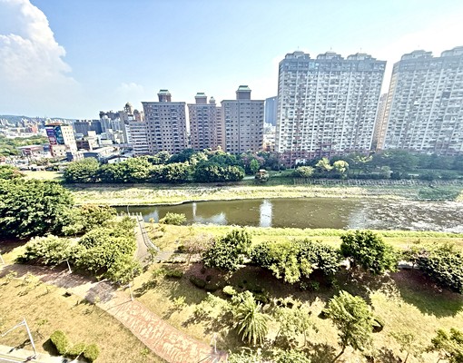 🎀經國特區🎀大河戀高樓河岸景觀2+1房車 - Image 15
