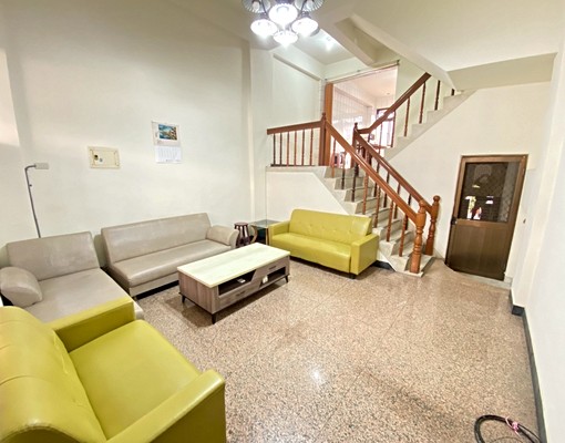 南屯烏日整棟透天🏅秒殺四房🏅可租補戶籍🏅雙車位 - Image 2