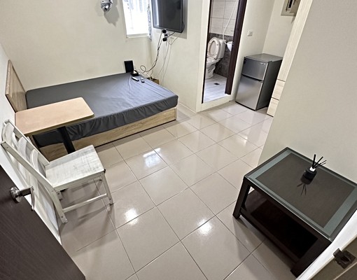 覇特小君，可寵、近興仁夜市、興豐路、可短 - Image 1