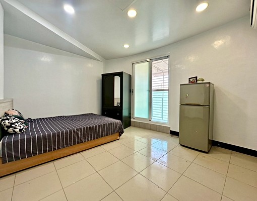 ✦中和環球✦平面車位✦新整理大陽台採光套房✦24h垃圾代收✦ - Image 1