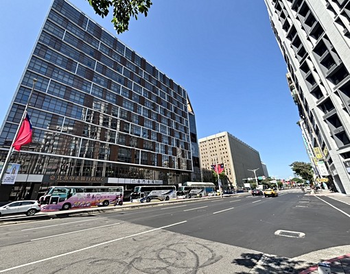 中正紀念*南門市場中正學區採光三房*可住辦*建中 - Image 15
