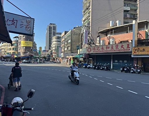 👍全新首租💛三重國小站💛租補💛寵💛陽台💛包水四網 - Image 9