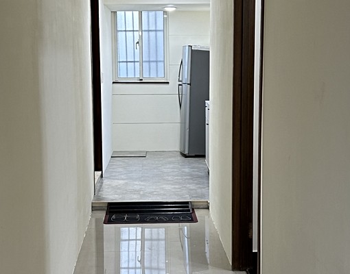 間間有窗戶泥牆隔間冷暖變頻googletv - Image 7