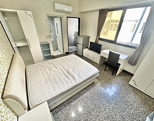 不僅僅只是單純喜歡你💥可寵台電電梯陽台套房 - Image 2