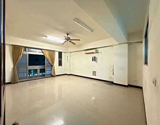 中工三路透天店面住家可整棟可分層承租誠可議價可談家具台電計費 - Image 10