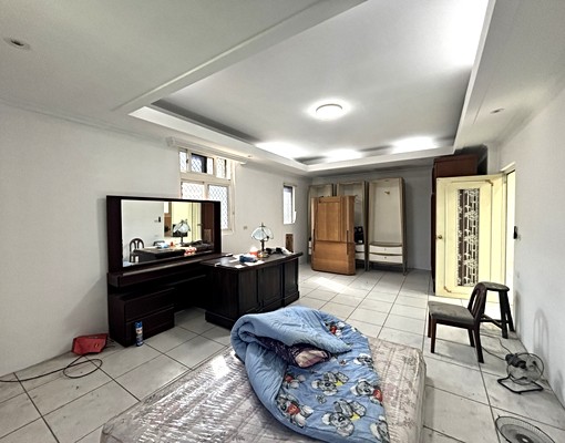 急租即用🏡長峰路上近楓樹市區透天大五房好利用可戶籍可外籍 - Image 5