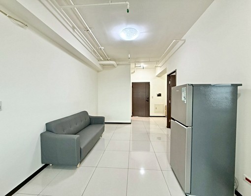 屋主誠租可談米蘭花園兩房兩衛平車全配家具可租補無限視野 - Image 2