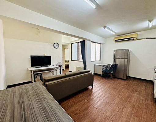 熱門👑正五期精華地段｜電梯大兩房｜台水電｜可租補｜陽台獨洗 - Image 1