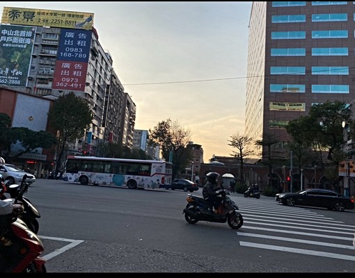 中山鬧中取靜寬敞套房代收垃圾電梯大樓 - Image 7