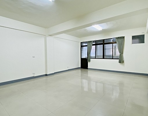 春水堂電梯華廈👑室內40坪~台水電天然氣.免管理費 - Image 1