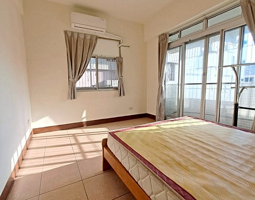 中興大學近忠孝夜市大坪數3大房公寓(可租補) - Image 3