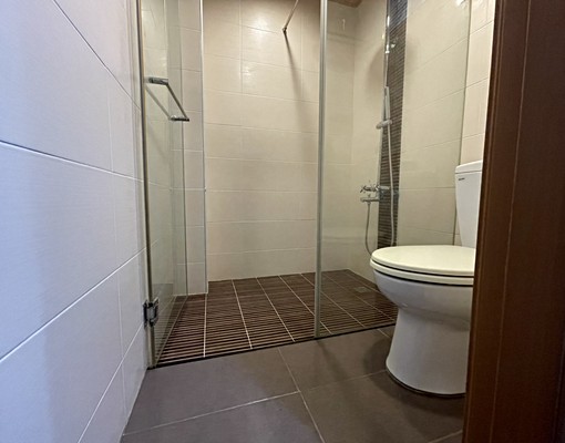 鹽埕O2站近駁二觀光熱區大面寬電梯透店 - Image 5