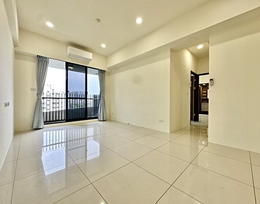 驚爆💥超美視野宅💥74旁💥樹孝商圈🉑租補🉑戶籍 - Image 1