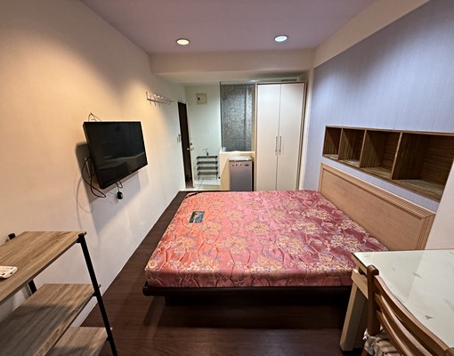 漢口國中電梯套房出租(可租補)獨洗曬 - Image 1