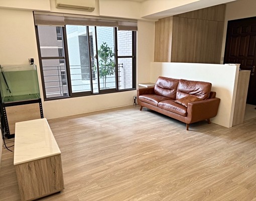 喬立月河!大三房格局方正!鄰近東海新光中科商圈 - Image 1