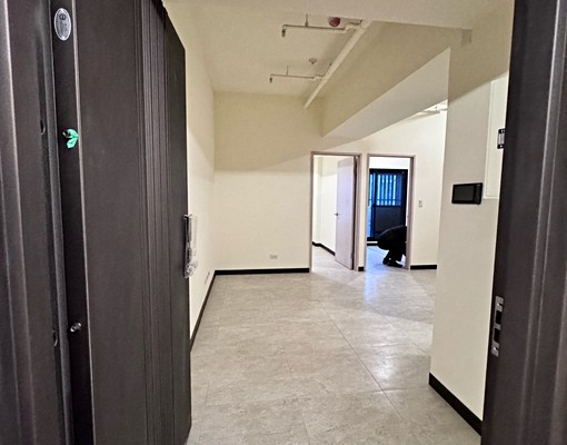 32樓景觀宅+平面車位一咖皮箱即可入住!家具家電齊全,採光通 - Image 13