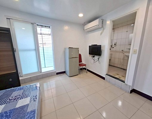 環球購物中心、採光佳、獨立洗衣機、垃圾代收、機能好 - Image 2