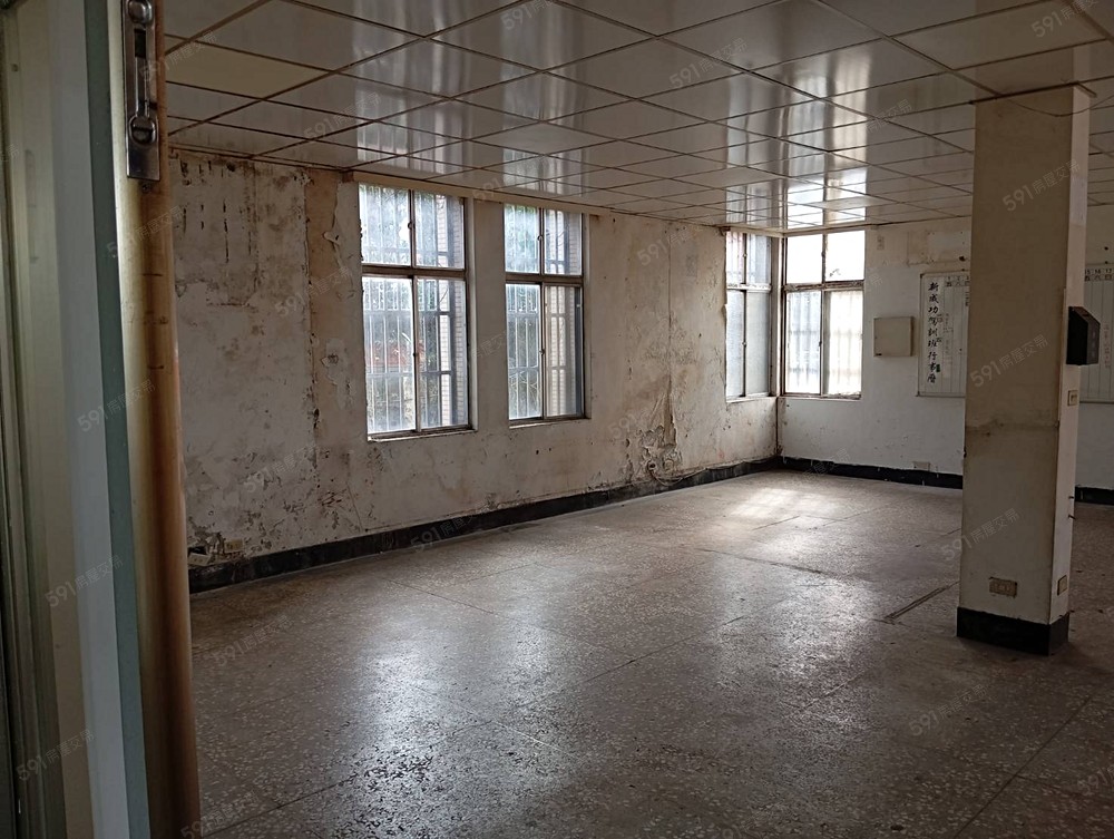 面大門口-臨大同路