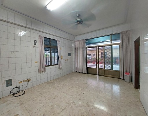 近新田工業區🐕6房出租可停三台車🐈可養寵 - Image 1