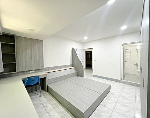 河堤/明誠商圈翻新三房二衛華廈出租 - Image 1