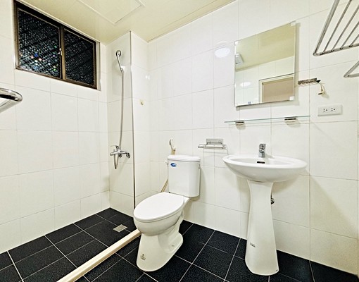 邊間獨棟一層一戶_大坪數_全新裝潢附冷氣採光佳 - Image 11