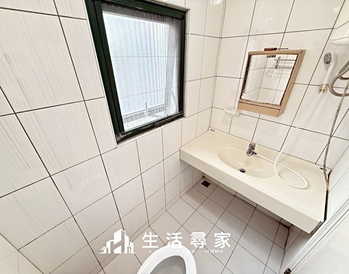 近新光遠百💖雙面採光有電梯✨可租補✨陽台獨洗✨衛浴開窗❗️ - Image 7