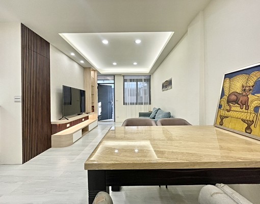 ✨北屯✨歐風全新裝潢三房透天✨裝潢一卡皮箱入住.精華地段 - Image 3