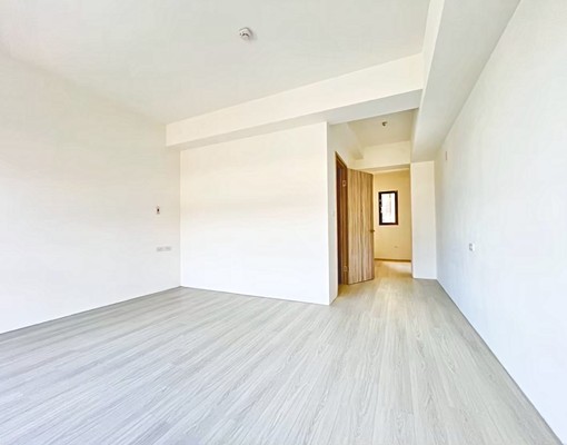 可租補💎絕美大透天💎質感木地板💎門前車位💎空屋 - Image 2