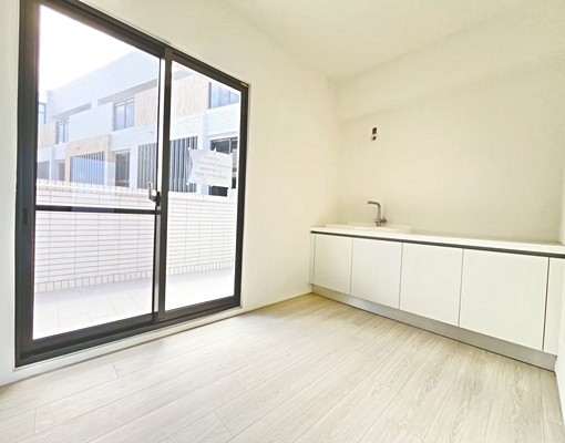 可租補💎絕美大透天💎質感木地板💎門前車位💎空屋 - Image 6