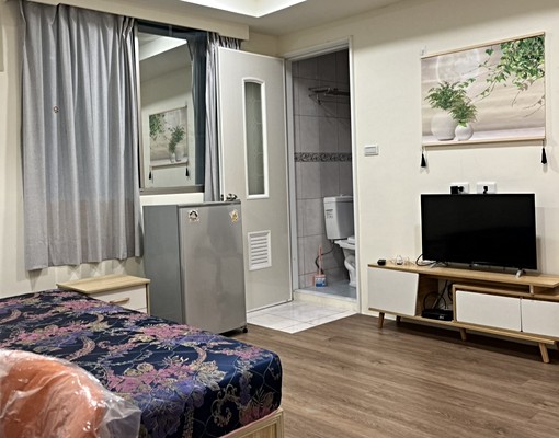 中正商圈｜可租補｜電梯大套房｜國光公園｜ - Image 1