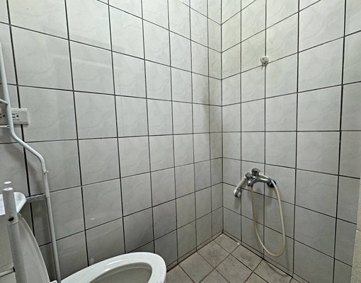 出租新店捷運站套房價租到一樓透天厝 - Image 3