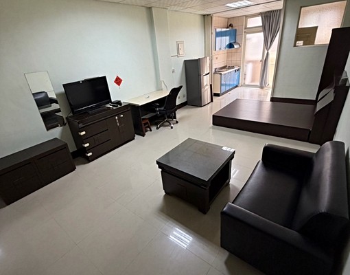 實PO竹科金山街秒租可養貓大坪數一房一廳流理台獨立陽台洗衣機 - Image 1