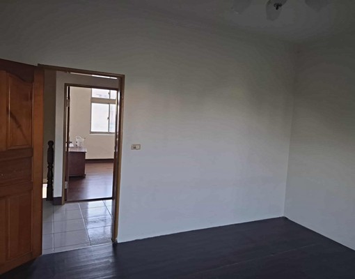 鳳岡路三段透天厝近西濱快速道路 - Image 2