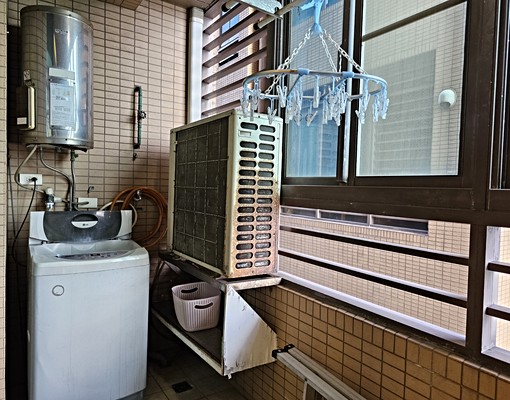 屋主自租三重地標超級摩天大樓飯店式頂級1+1房*可租補* - Image 10