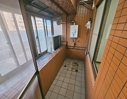 中和❣️可租補稅籍/格局方正空屋/大空間採光通風/垃圾代收 - Image 16