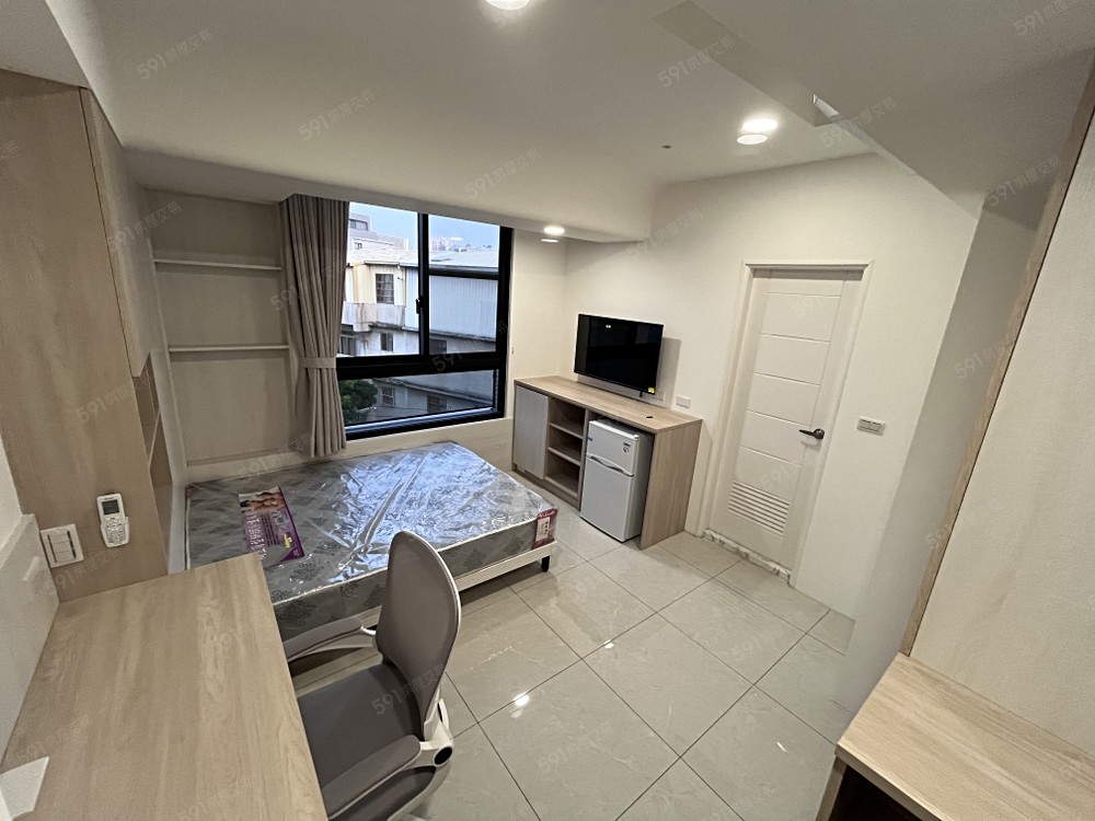 時尚高檔耐燃系統櫃裝潢收納空間無敵,可雙人拎包入住