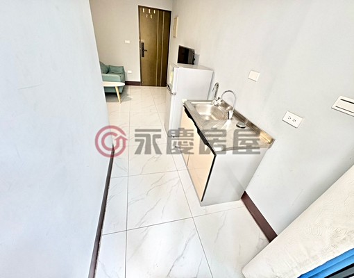 💥逢甲商圈💥透天套房💥大露台❤️拎包入住 - Image 5