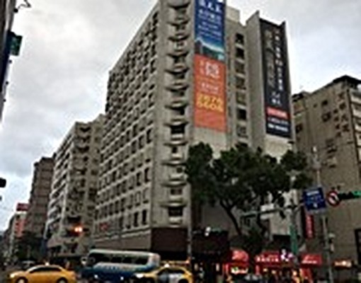 捷運站出口一分鐘套房，傢俱全，需公證 - Image 12