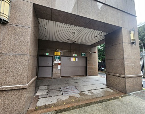 東門站190M|正信義路二段|近東門市場、中正紀念堂、中華電 - Image 1