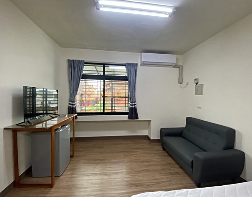 優質實木傢俱雙床型大套房12000元起 - Image 4