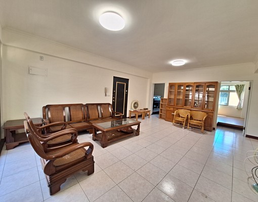 【星鴻社宅】淡水靜巷大4房雙衛電梯華廈(報稅入籍租金補貼) - Image 2