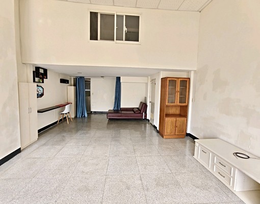 *可租補*大里軟體公園旁可當工作室的住家1+2樓樓店 - Image 1