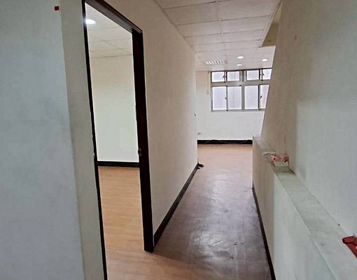 南勢角景平路景新街口可多人租補可入籍 - Image 11