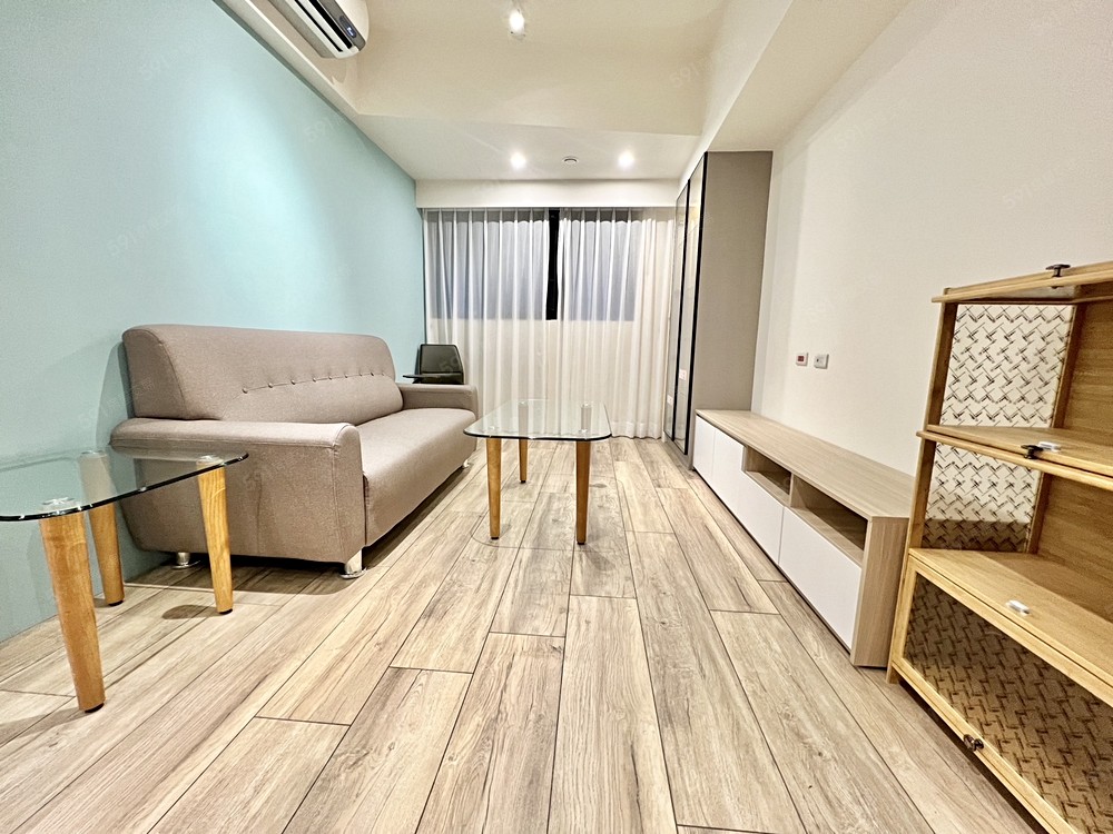 白天採光很好 照片是晚上拍的!