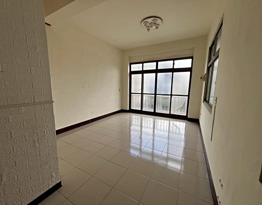 住店首選|整棟透天出租|門前停車 - Image 1