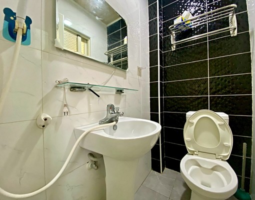 ✪逢甲商圈｜可租補｜一樓超大陽台全配套房 - Image 5